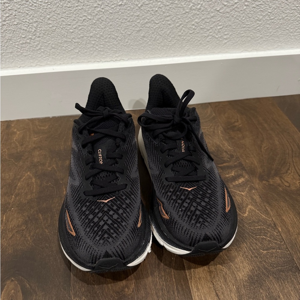 Women Hoka Clifton 9